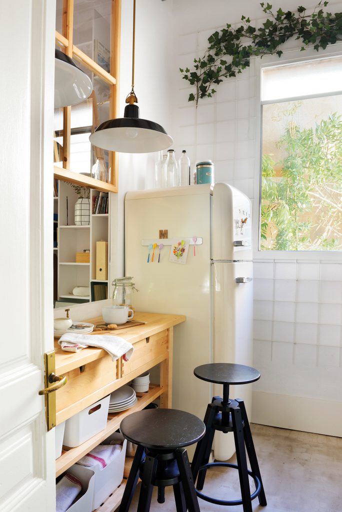 cocinados-684x1024 5 ideas geniales para tus cocinas más pequeñas