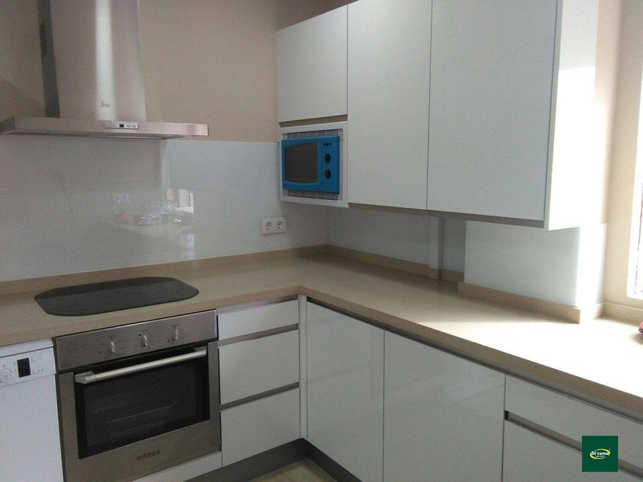 Cocinas Minimalistas en Sevilla — proyecto real Di’Como Cocinas 4