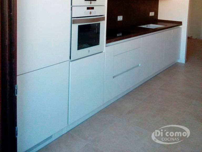 Cocinas Minimalistas en Sevilla — proyecto real Di’Como Cocinas 8