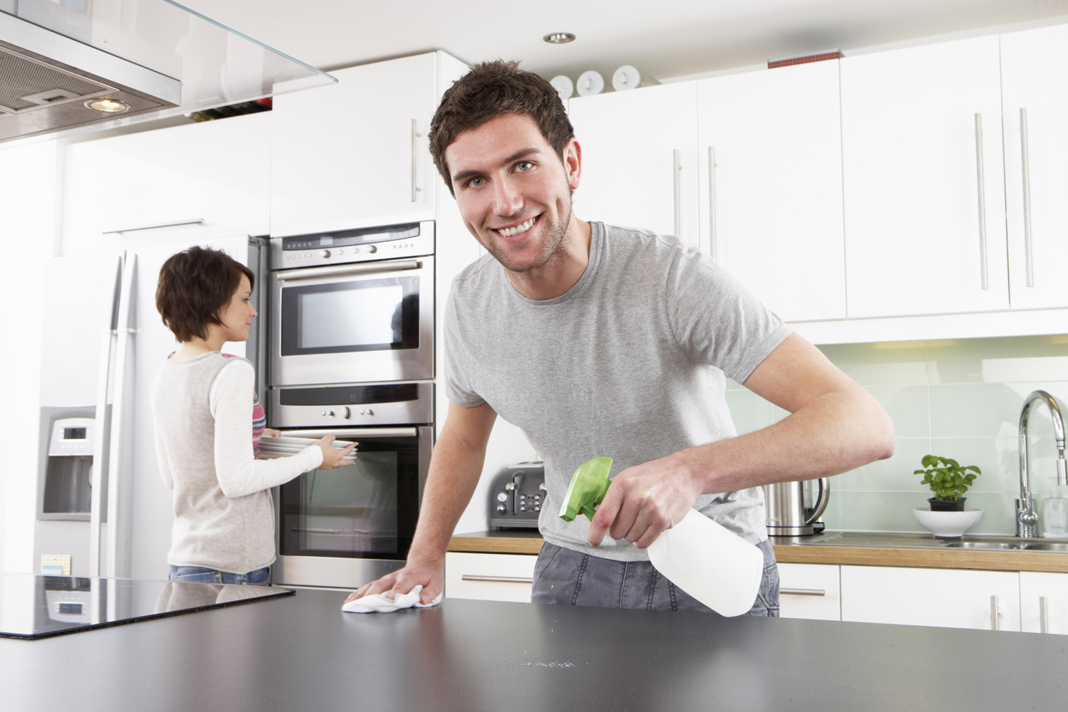 Limpieza-y-consejos-para-tu-cocina 5 beneficios de estrenar una nueva cocina