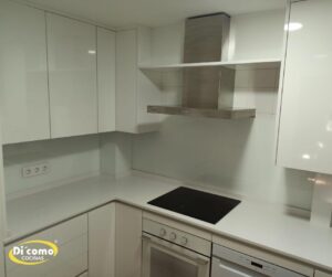 21-300x251 Pensando en renovar tu cocina, Septiembre es el mes ideal y te traemos unas cuantas ideas