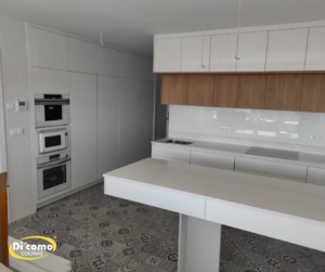 57-300x251 Di´Como Cocinas, la tienda de referencia en el Diseño de Cocinas en Sevilla