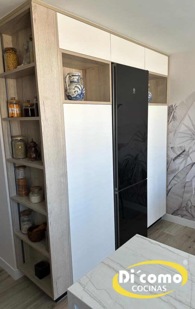 2-1-647x1024 Celebrando un Año de Innovación y Gratitud - Nuestras Últimas Creaciones en Sevilla y Nuestros Mejores Deseos para 2024