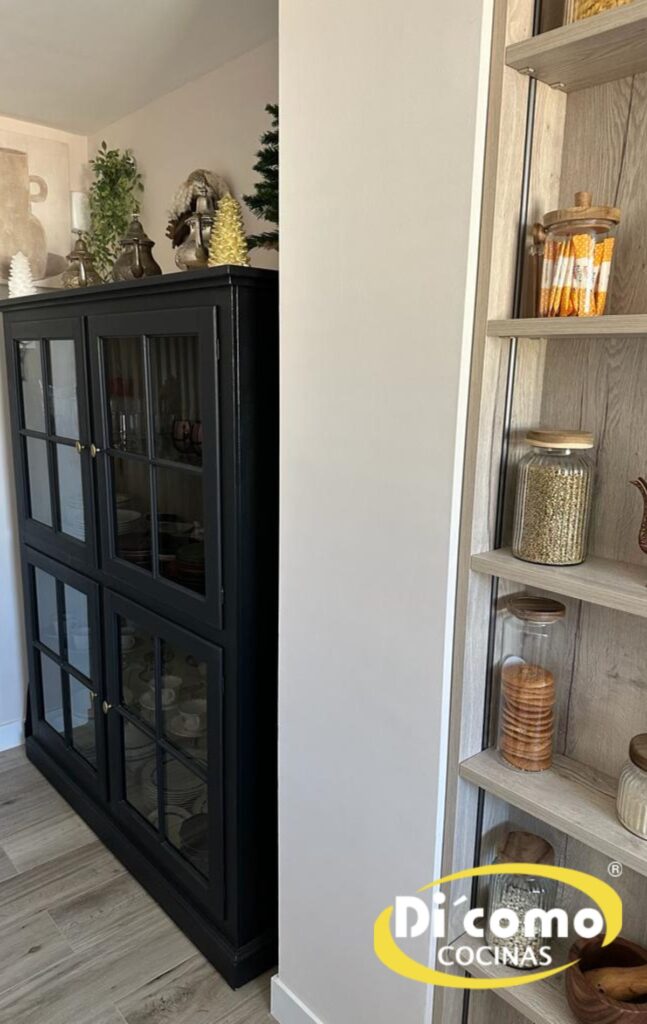 3-1-647x1024 Celebrando un Año de Innovación y Gratitud - Nuestras Últimas Creaciones en Sevilla y Nuestros Mejores Deseos para 2024