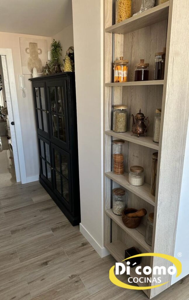 9-1-647x1024 Celebrando un Año de Innovación y Gratitud - Nuestras Últimas Creaciones en Sevilla y Nuestros Mejores Deseos para 2024