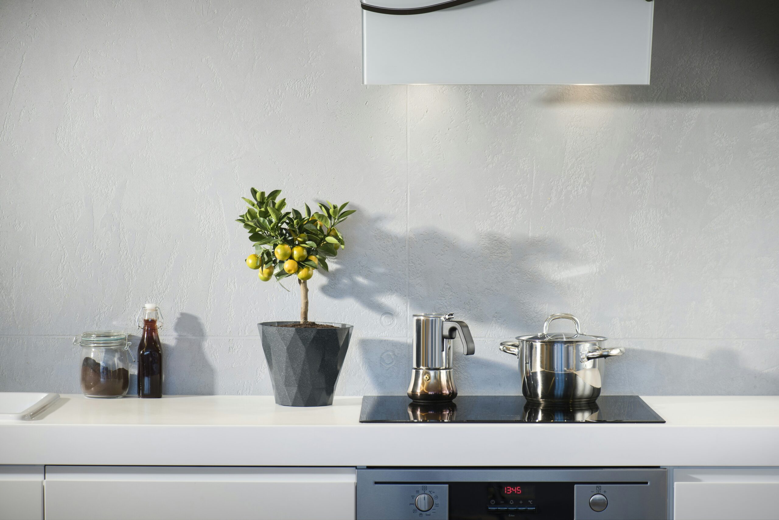 Guía Completa para Mantener la Encimera de Cocina Impecable: Consejos, Trucos y Productos Eficaces