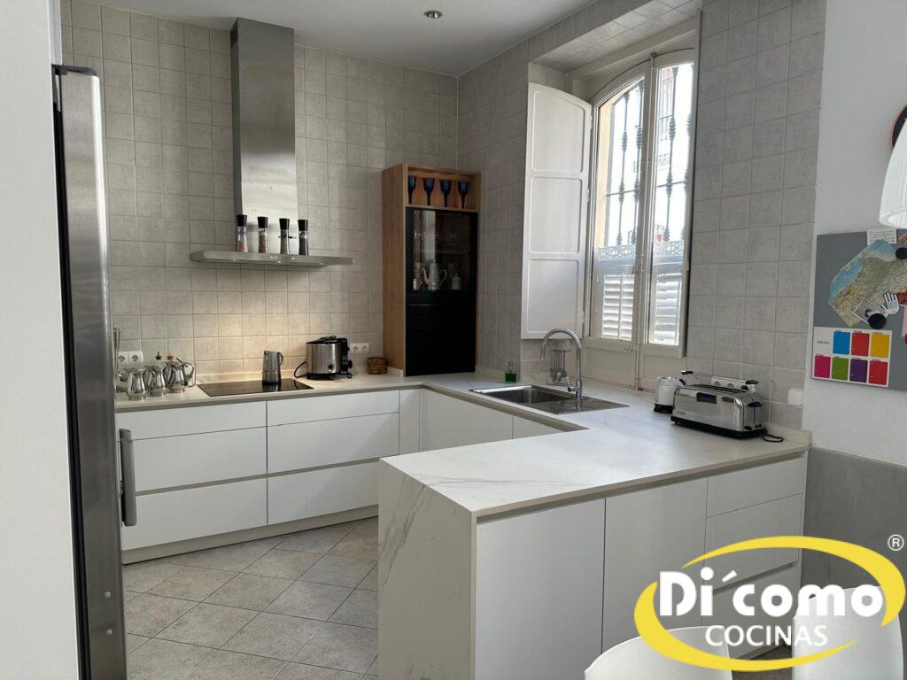 copia-de-whatsapp-image-2024-05-06-at-202354-1-2-1024x768 Renueva tu Cocina con Di’Como Cocinas: Diseño, Calidad y Funcionalidad en Sevilla