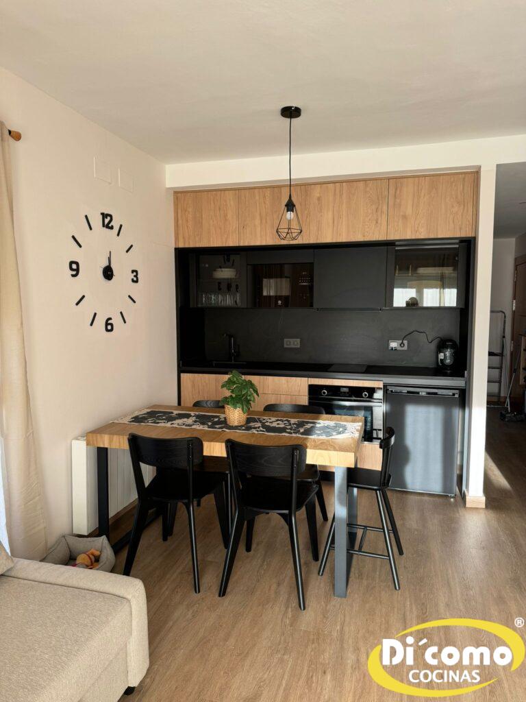 Transformación Total: Cocina Integrada en el Salón en Sierra Nevada Cocinas Sevilla whatsapp-image-2024-11-25-at-173119-768x1024 Transformación Total: Cocina Integrada en el Salón en Sierra Nevada