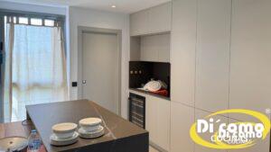 Descubre el Nuevo Diseño de Cocinas con Isla Central de Piedra de Di’Como Cocinas Cocinas Sevilla Un-nuevo-diseyo-de-cocinas-con-isla-central-en-piedra-1-300x169 Descubre el Nuevo Diseño de Cocinas con Isla Central de Piedra de Di’Como Cocinas