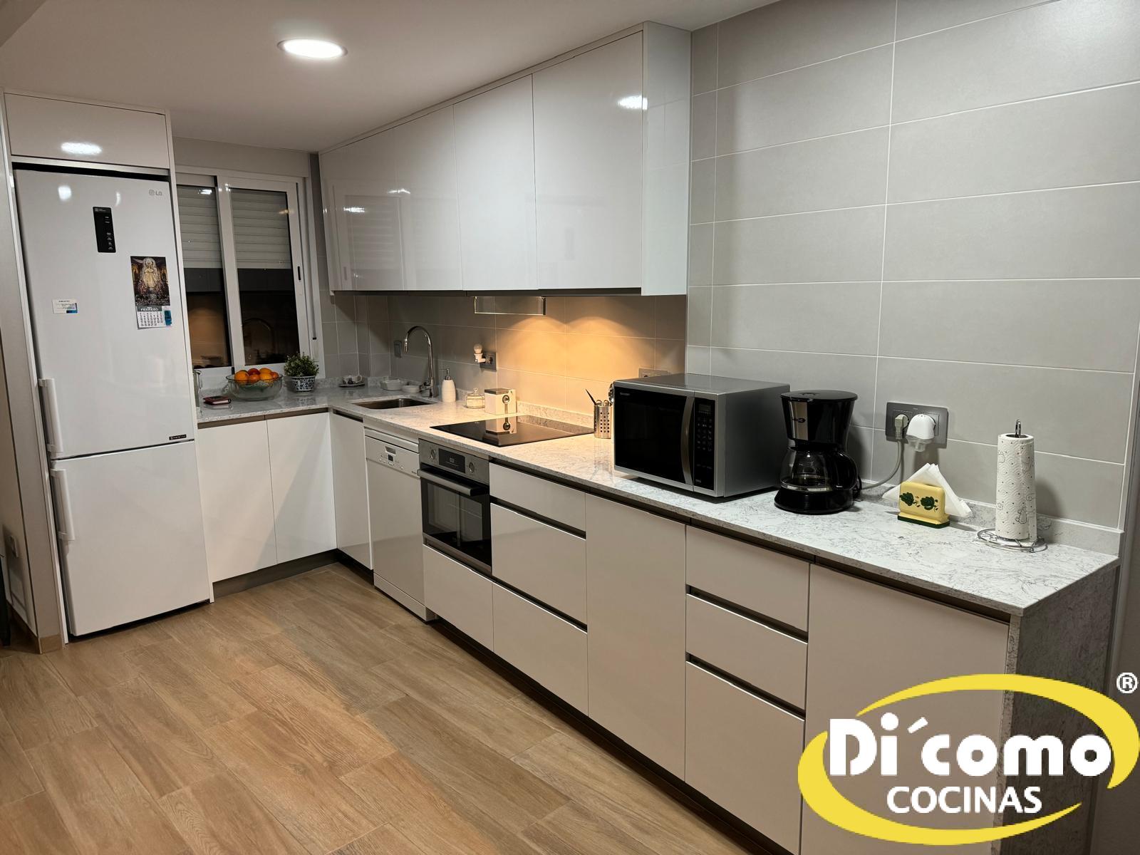 Exposición de cocinas en Sevilla: inspiración para tu hogar con Di´Como Cocinas